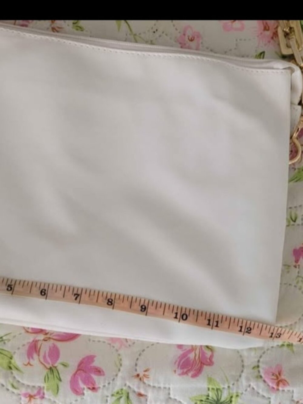 White Purse - Picture 2 of 4